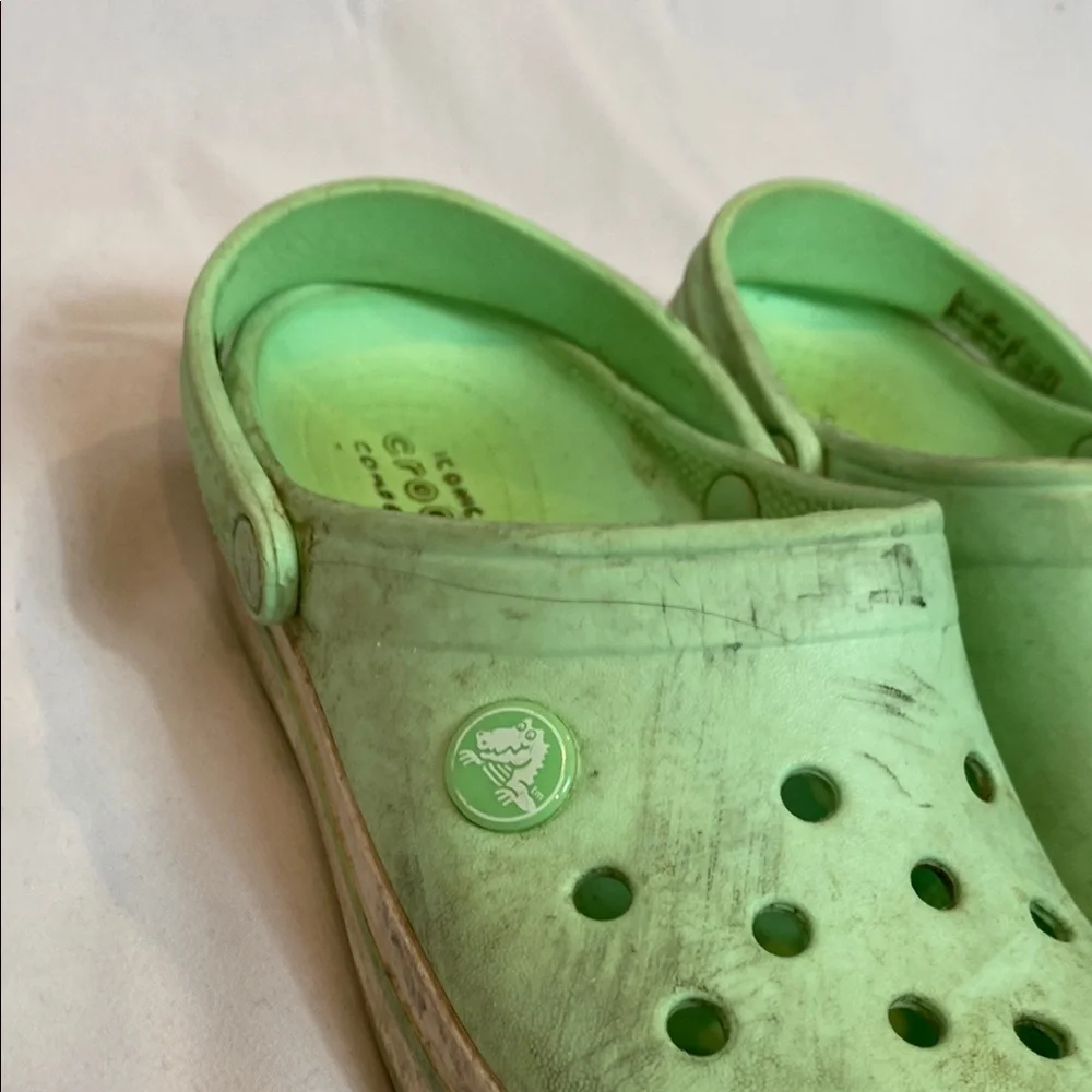 CROCS light green